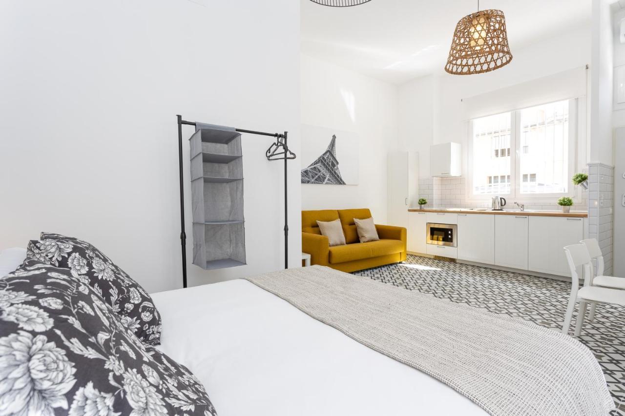 Holidays2Malaga Picasuss Loft New Built Close Huelin Beach And Promenade Exteriör bild