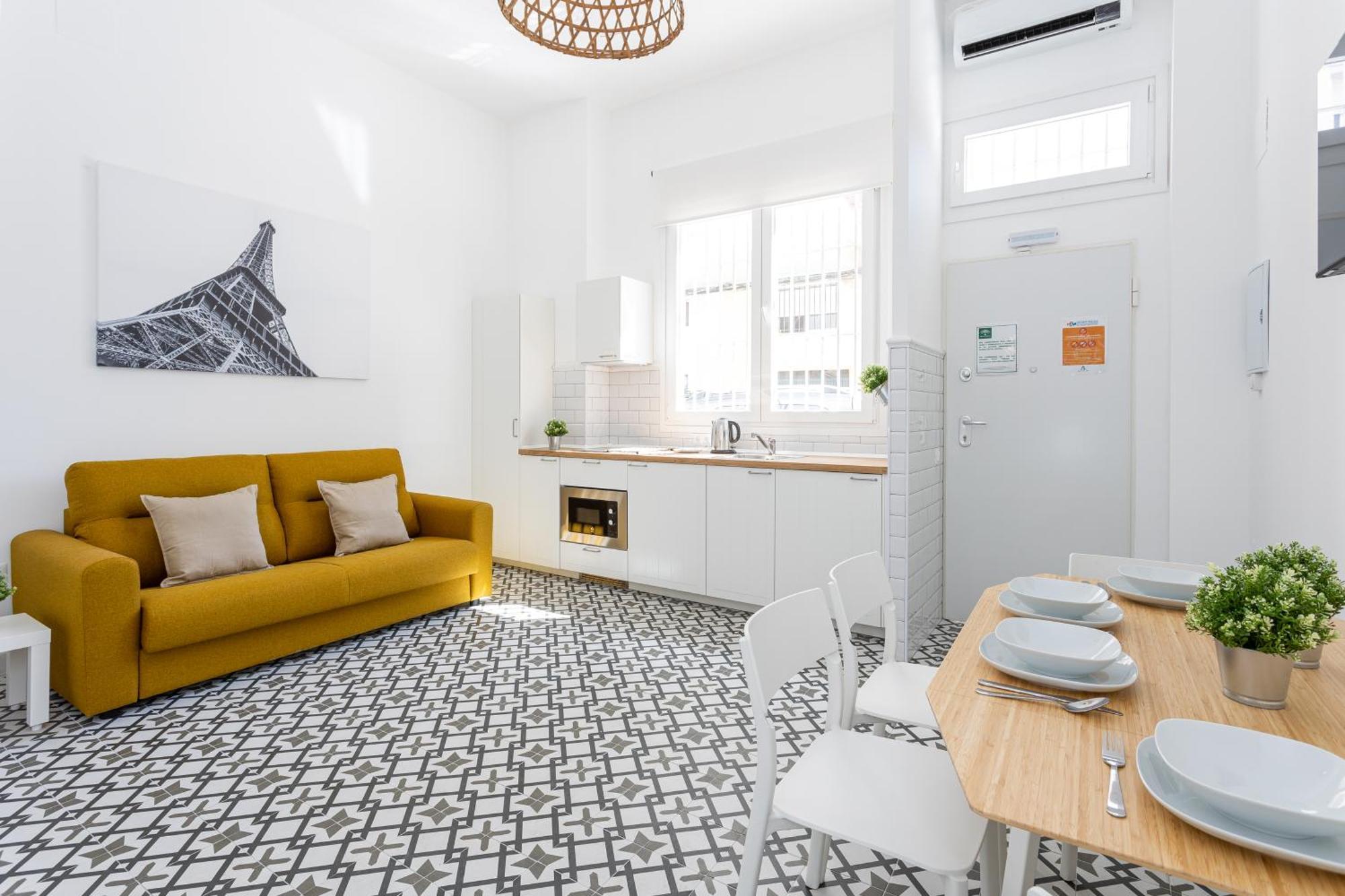 Holidays2Malaga Picasuss Loft New Built Close Huelin Beach And Promenade Exteriör bild