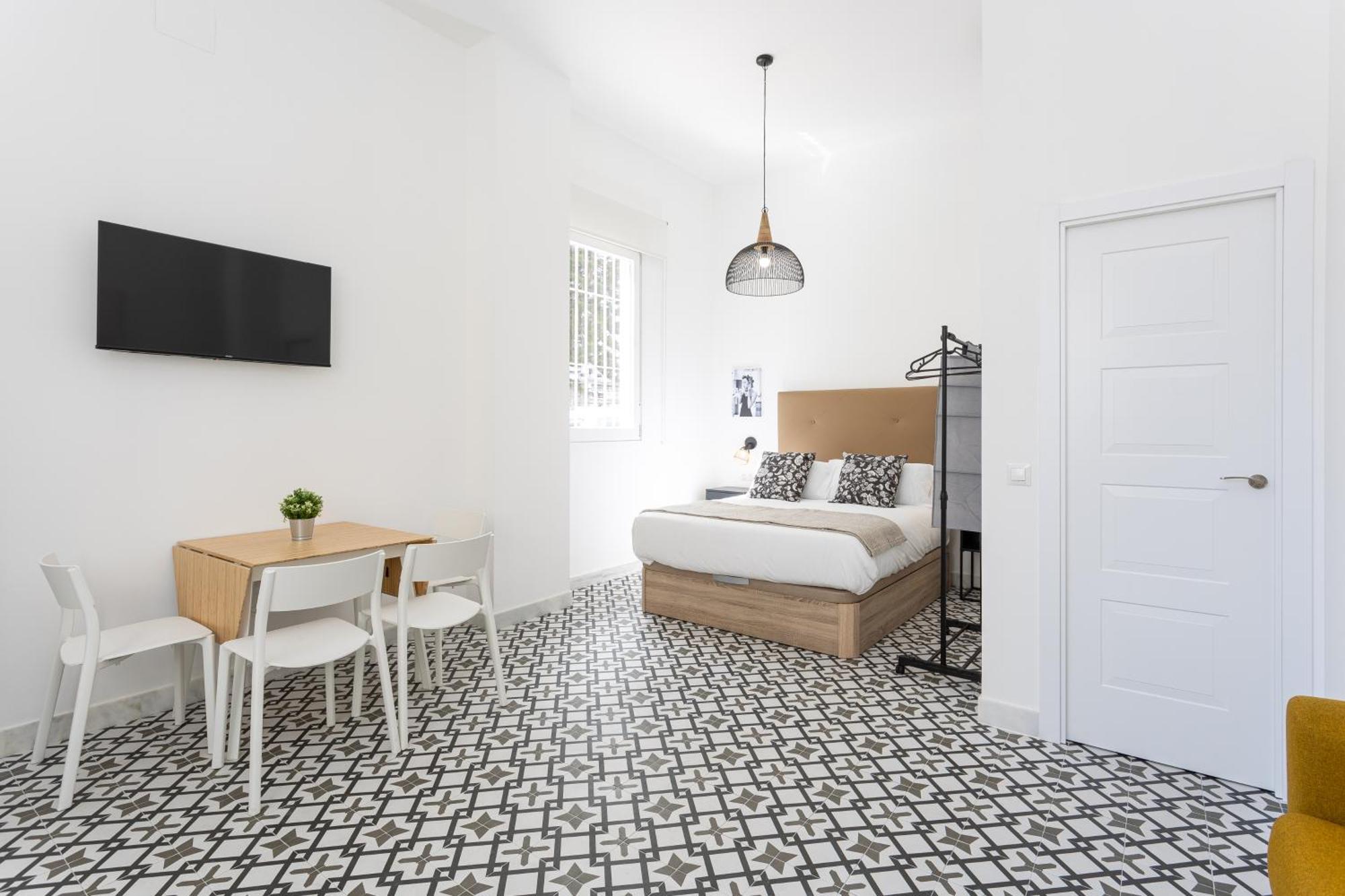 Holidays2Malaga Picasuss Loft New Built Close Huelin Beach And Promenade Exteriör bild