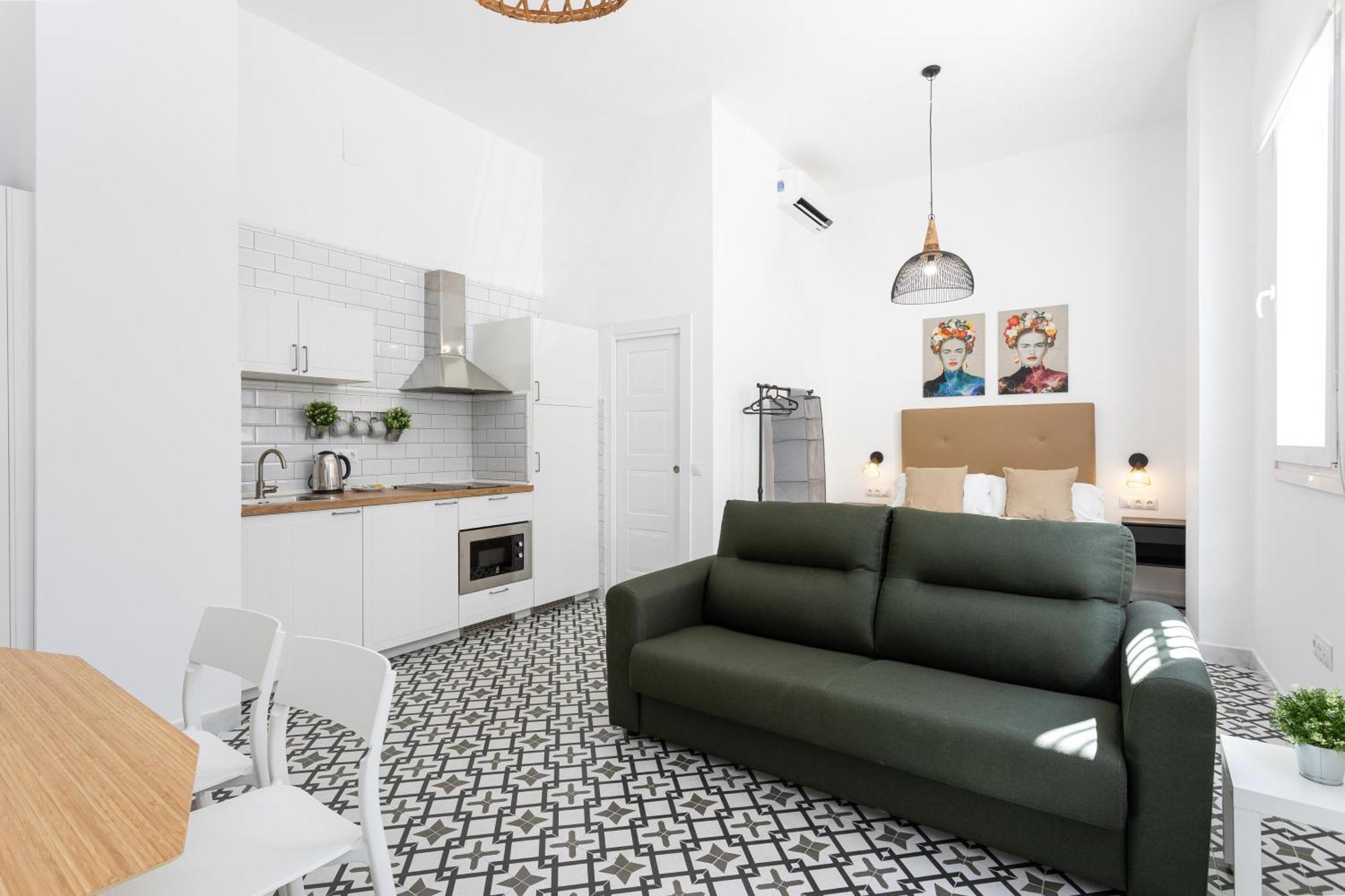 Holidays2Malaga Picasuss Loft New Built Close Huelin Beach And Promenade Exteriör bild