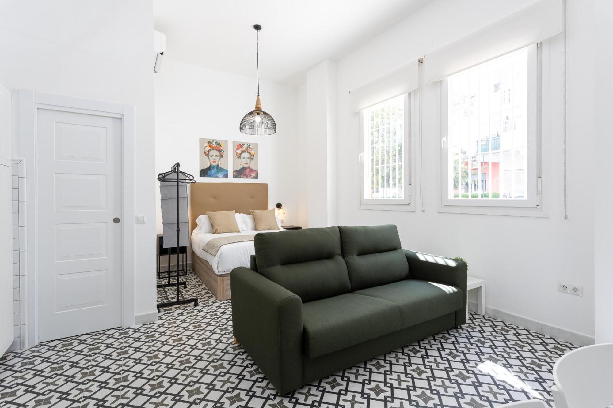 Holidays2Malaga Picasuss Loft New Built Close Huelin Beach And Promenade Exteriör bild